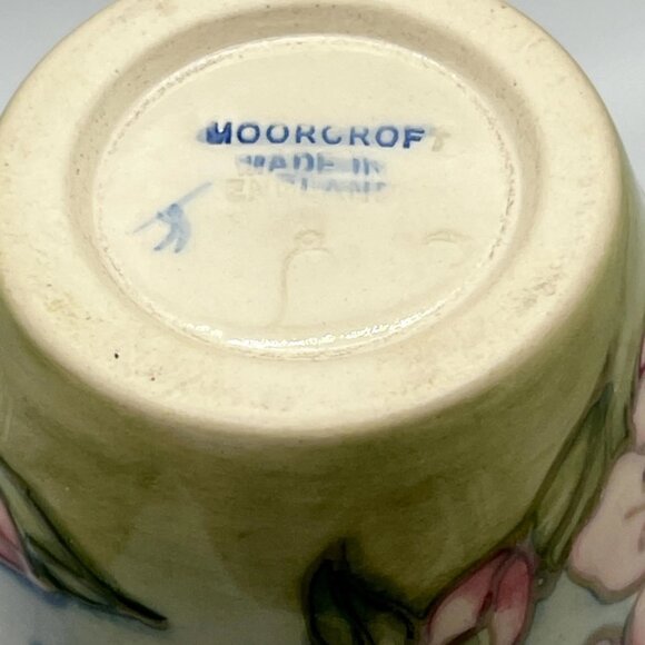 Moorcroft 'Spring Blossom' vase, designer Sally Tuffin - Picture 7 of 9